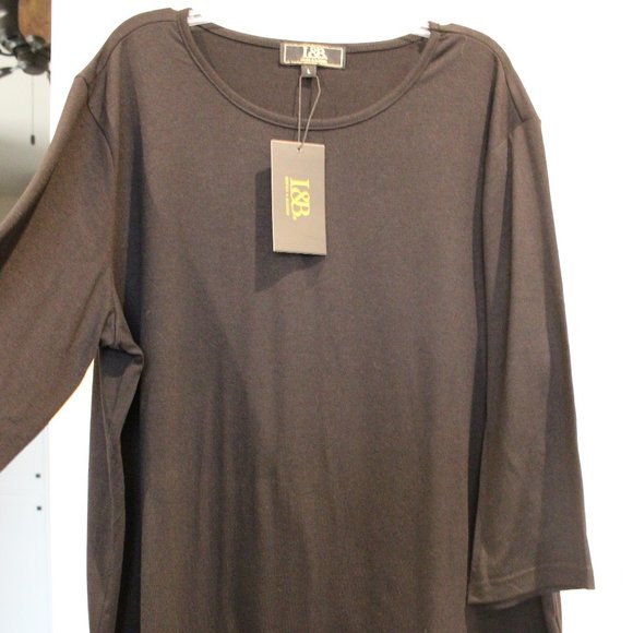 Lucky & Blessed Black Scoop Neck ¾ Sleeve Tunic with Side Slits NWT - Picture 2 of 2